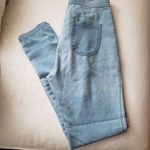 ***SOLD***American Apparel Lightwash highrise Skinny Jeans